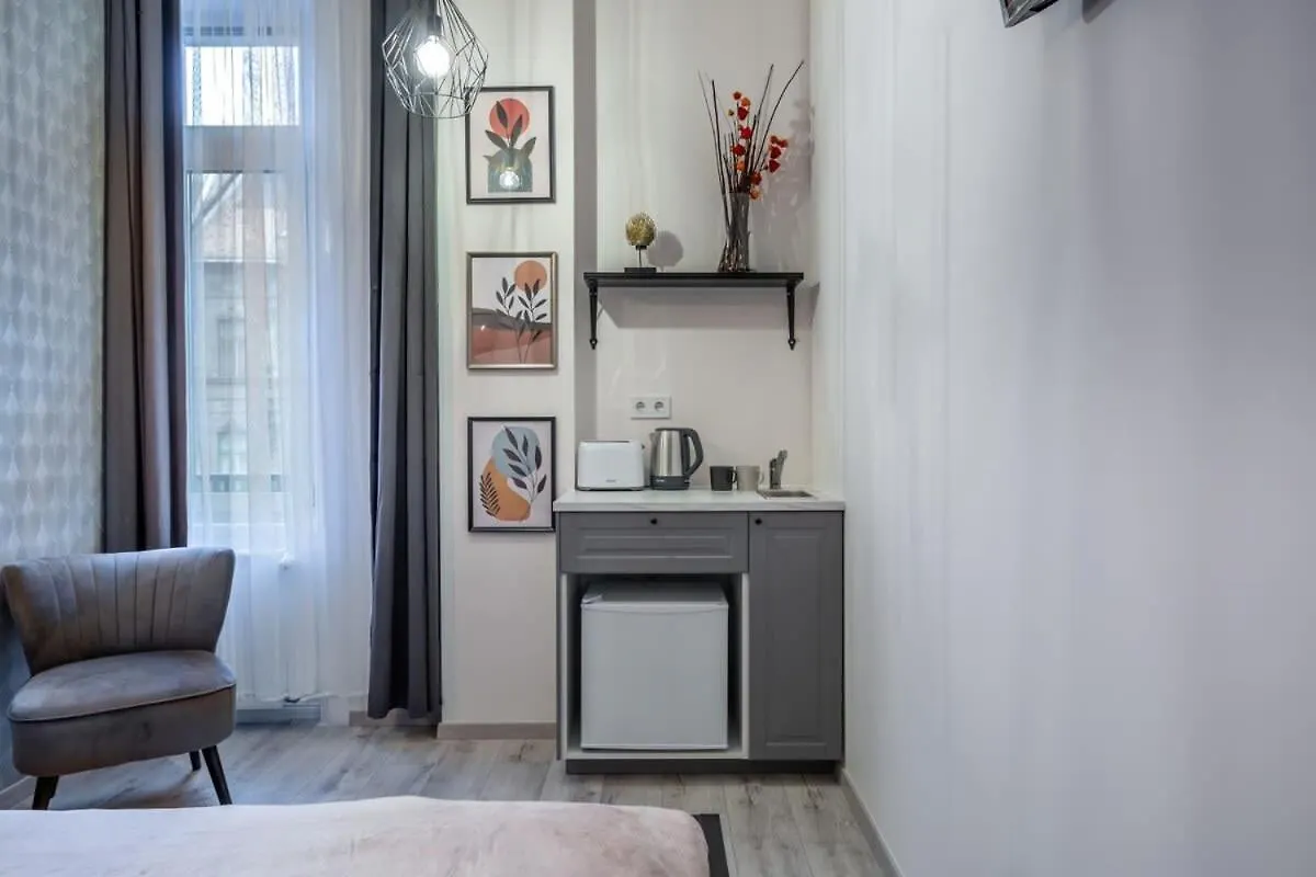 Extra Central And New Studio Budapest Apartment